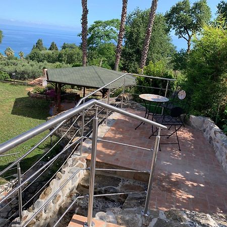 Villa Zufro Вибо Валентия Екстериор снимка